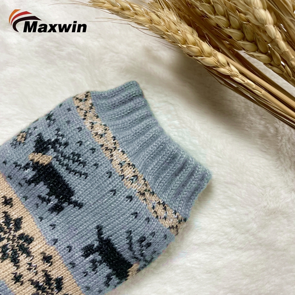 Ladies Home Socks with Nordic Design S nowflake and Sherpa Lining Cabin Socks-7