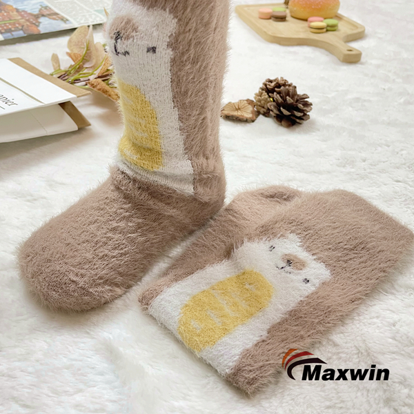 Fluffy Cozy Socks with Alpaca Design Kids Socks -5